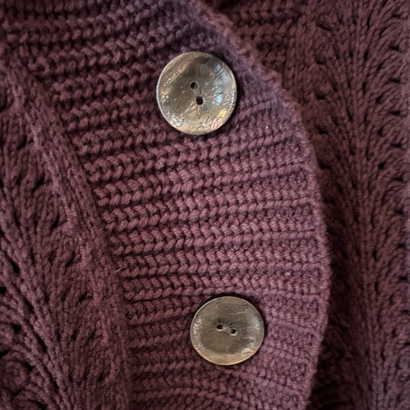 J. Jill Cardigan. Feminine and restrained, quietly tailored, not slouchy. Size L - Picture 4 of 6